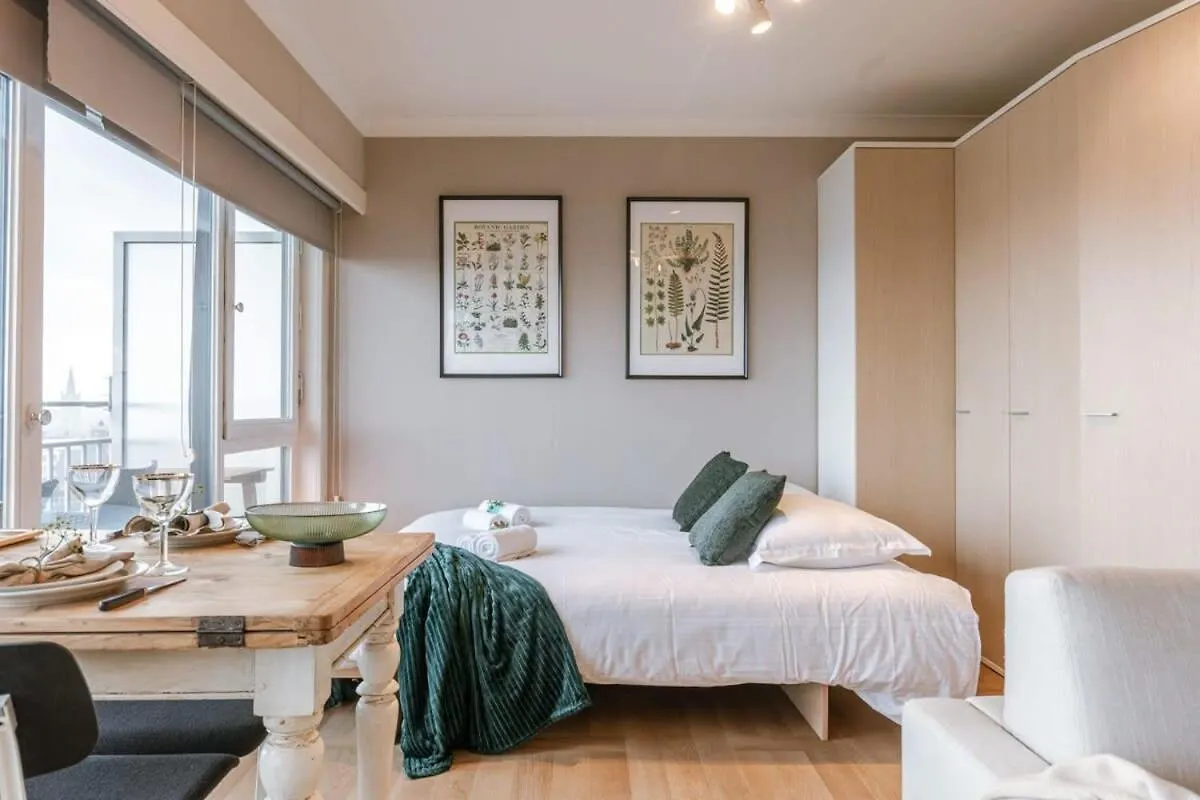 Bright Studio Near The Beach Apartment Ostend